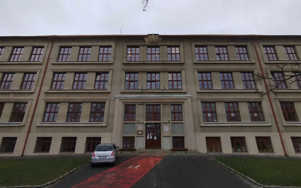 Základní škola Havlíčkova se ani letos nedočká rekonstrukce, vítězná firma couvla