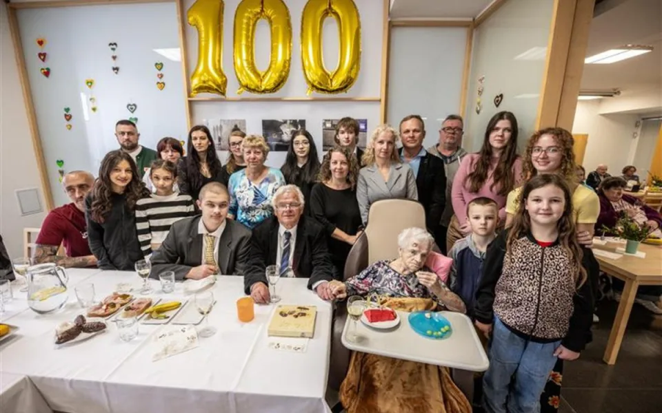 Recept na dlouhověkost? Brambory z Vysočiny a kozí mléko, říká stoletá Jihlavačka