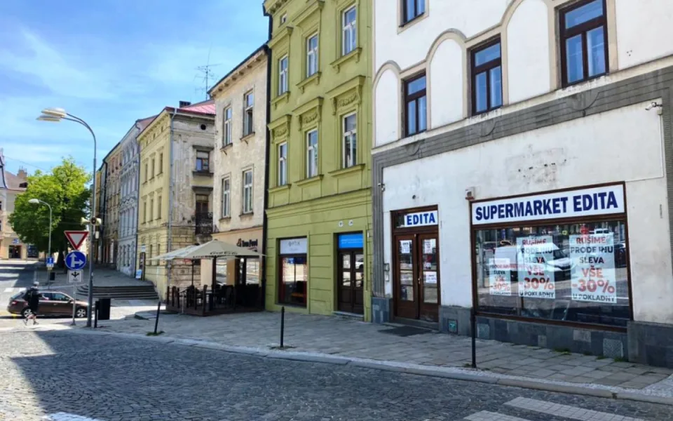Obchod Edita na jihlavském náměstí končí: Padesátiprocentní slevy na vše
