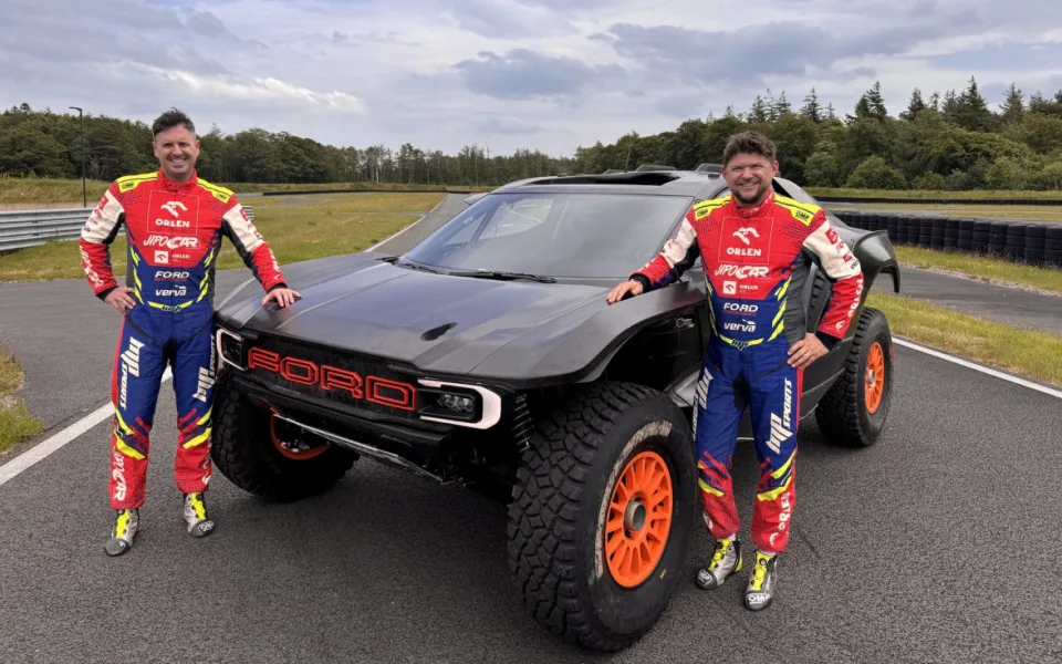 Martin Prokop zbrojí na Dakar. Stal se prvním soukromým jezdcem Fordu Raptor T1+. Foto: Se svolením Martina Prokopa
