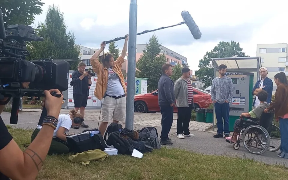 V Jihlavě se natáčí nový sitcom. Diváci se zasmějí nejen při scénách od nemocnice
