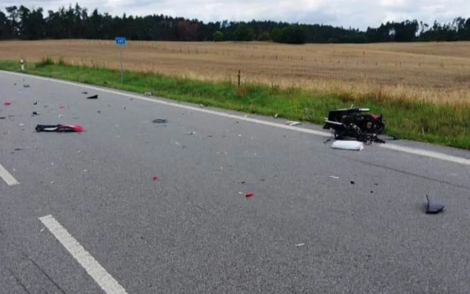 Tragická nehoda na Třebíčsku. Řidič na skútru na místě podlehl svým zraněním