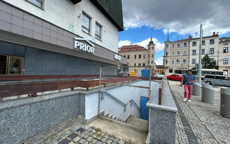 Toalety pod jihlavským Priorem jsou tři roky zavřené. Jaký bude jejich další osud?