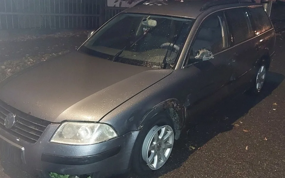 Kolem policistů v Třešti projelo auto po ráfku. Řidič měl téměř dvě promile. Foto: Se svolením Policie ČR