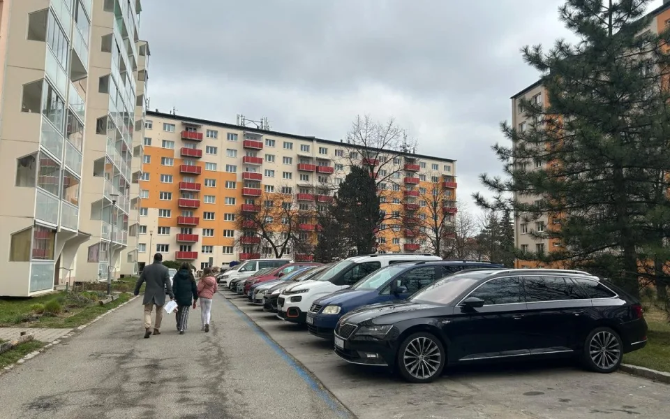 Jihlava získala miliony korun z modrých zón. Vše investovala zpět do parkování