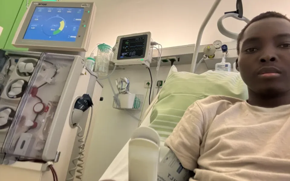 Vážně onemocněl, léčbu ale pojišťovna neuhradí. Pomůžete libereckému studentovi?
