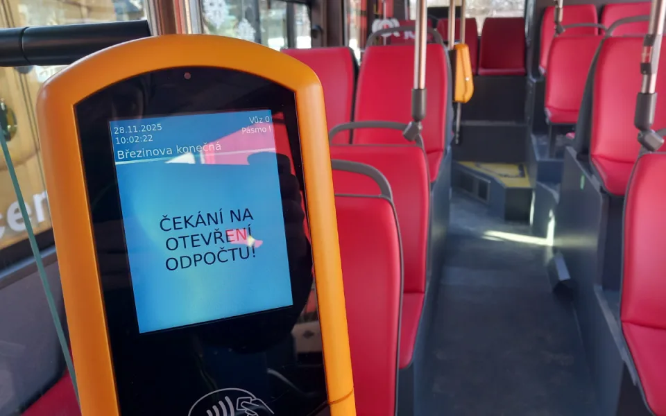 FOTO: Dopravní podnik pokračuje v modernizaci, chystá se možnost platby kartou