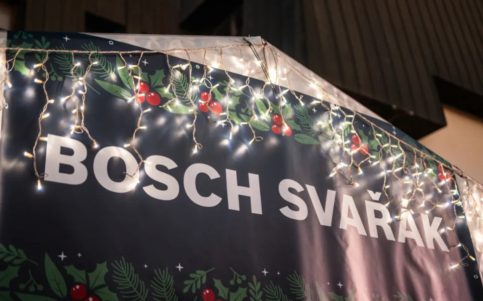 Jubilejní vánoční „Bosch Svařák“ rozzářil znovu Jihlavu