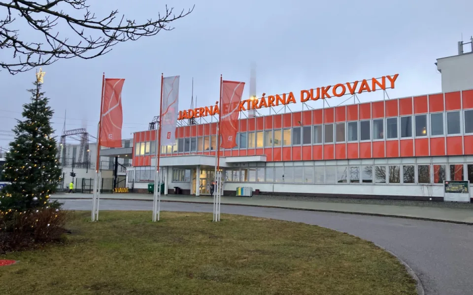 Štědrý den tráví zaměstnanci elektrárny v práci. K obědu mají salát a kapra. Foto: Se svolením ČEZ