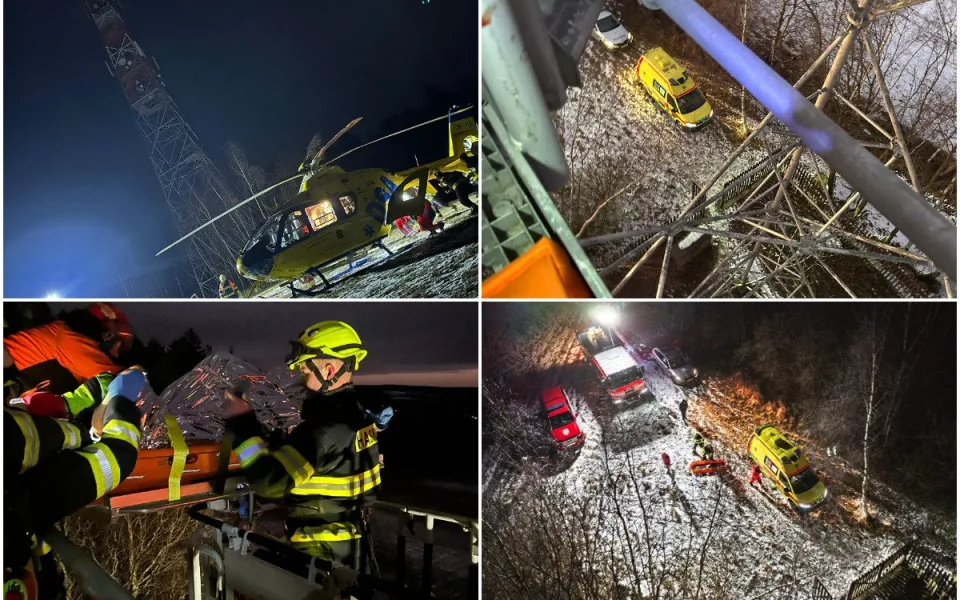 Žena vylezla na vysílač, plakala a nemohla se hýbat. Letěl k ní i vrtulník