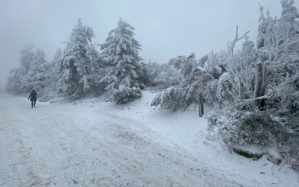 Pozor na silný mráz, varují meteorologové. Teplota má klesnout až k -16 stupňům