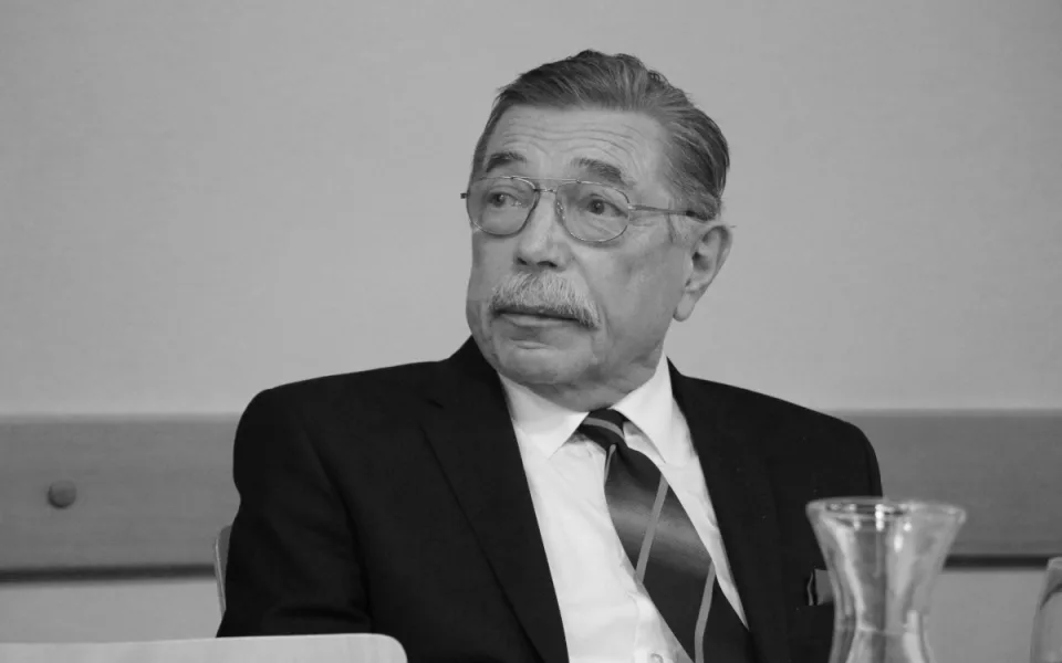 Zemřel chirurg Šustáček. Lékař s velkým srdcem, vzpomínají novoměstští kolegové