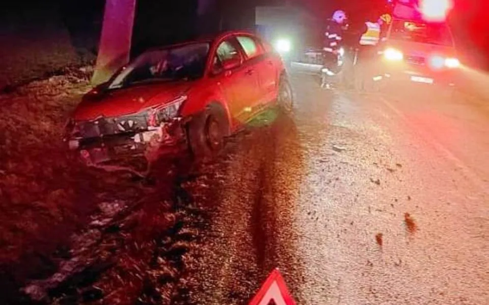 Silnice na Vysočině jsou namrzlé. Zraněním skončila ranní nehoda u Poděšína