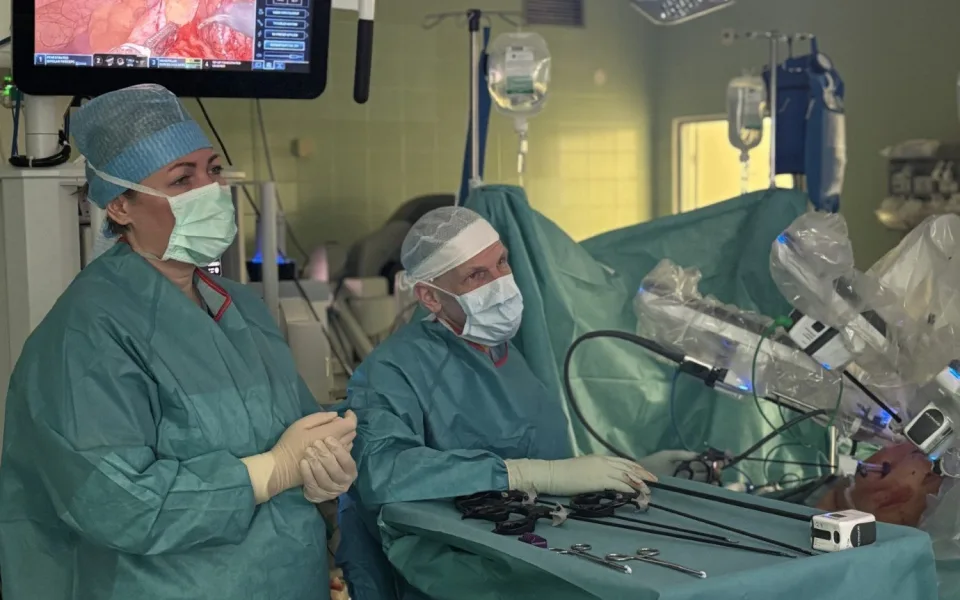 Menší jizvy, kratší hospitalizace. Robot v Jihlavě už pomohl stovkám pacientů. Foto: Se svolením Nemocnice Jihlava