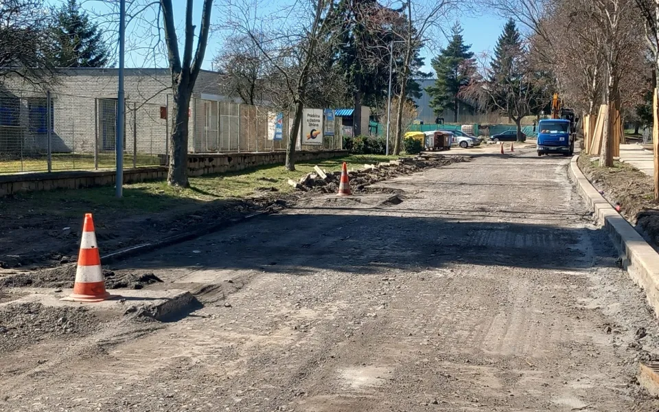FOTO: Rantířovská ulice je opět rozkopaná. Velký problém to je i pro jihlavskou prádelnu