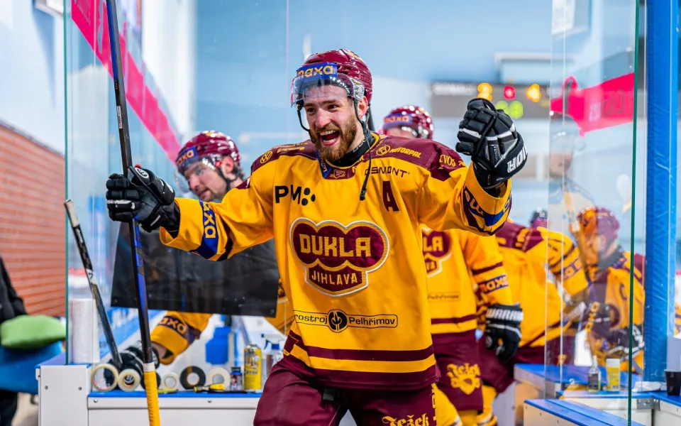 Velká paráda: Dukla porazila Litoměřice 5:2 a bude hrát finále prvoligového play-off. Foto: HC Dukla Jihlava