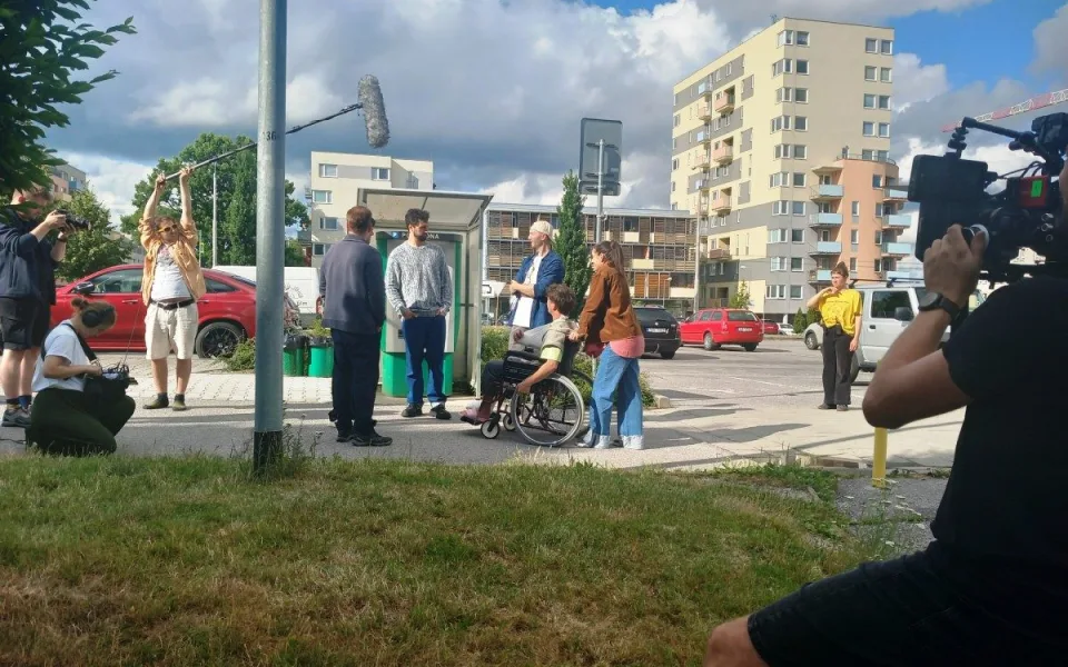 Jihlavský seriál NA DNĚ lidé uvidí v Horácké aréně. Bude i červený koberec