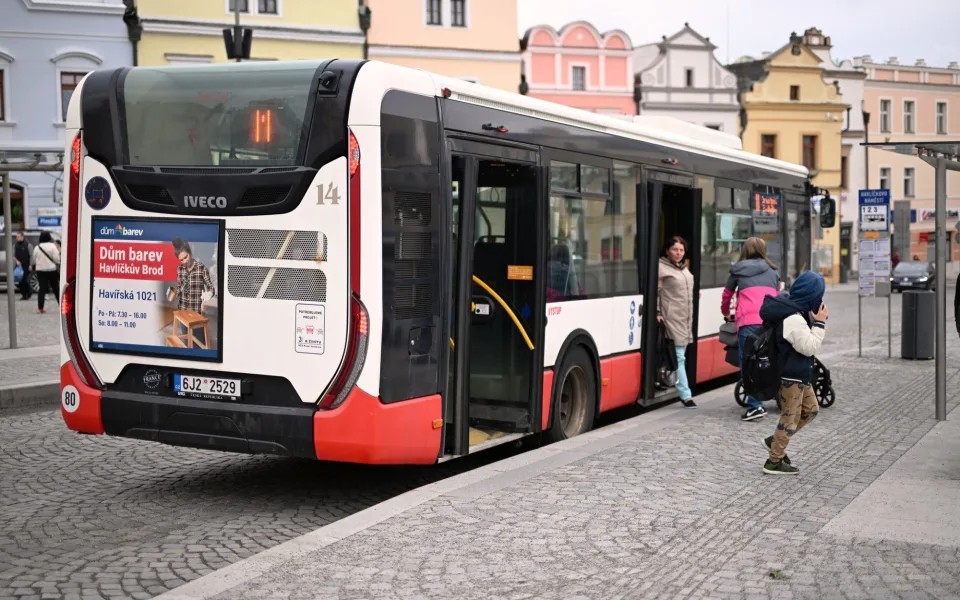 ANKETA: Havlíčkův Brod zavádí MHD zdarma. Lidé o zakoupené jízdné nepřijdou