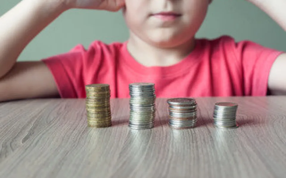 Finanční gramotnost začíná doma: Jak děti naučit zacházet s penězi?