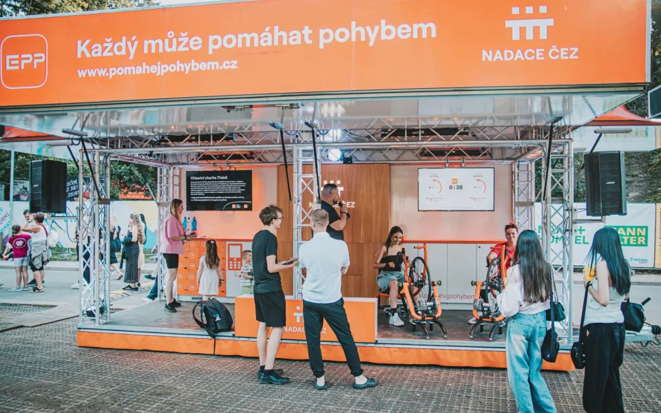 Návštěvníci Vysočinafestu vyšlapali pro Oblastní charitu Jihlava přes sto tisíc