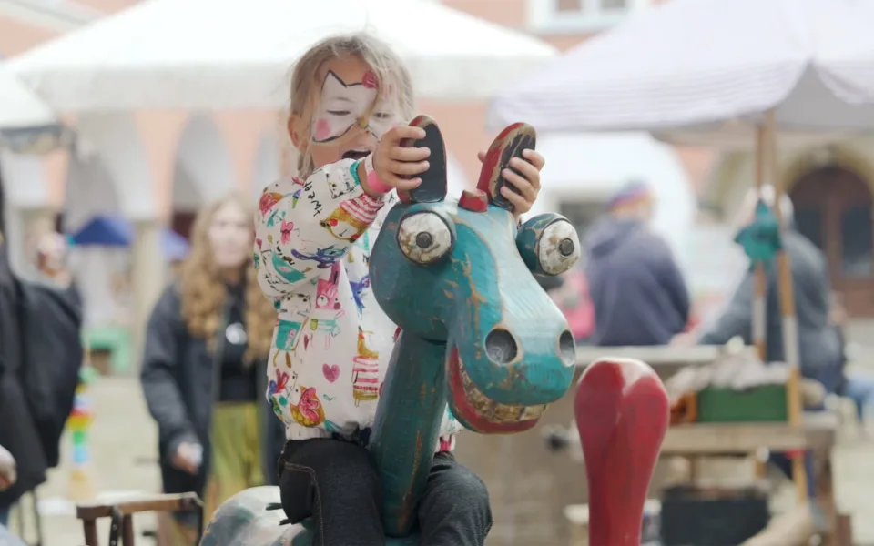 V Kamenici nad Lipou začal festival Hračkobraní, koná se podvacáté