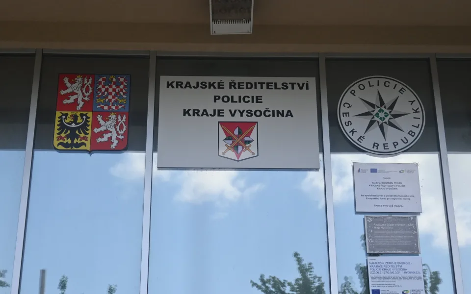 Hokejový fanoušek, který dělal problémy, se policii v Jihlavě sám přihlásil